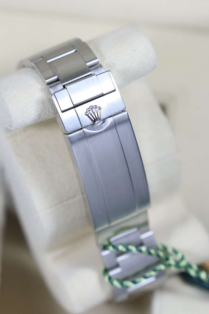 Часы Rolex  Sea Dweller 43Mm Red Line  126600-0002