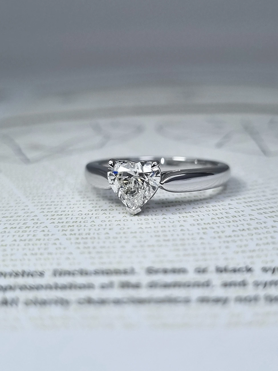 Украшение GIA  Кольцо С Бриллиантом 1,01 Ct. H/Vs2   