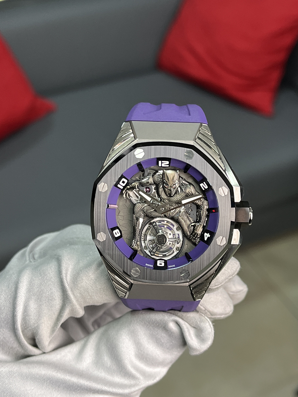 Часы Audemars Piguet  Royal Oak Concept Marvel Black Panther Flying Tourbillon  26620IO.OO.D077CA.01