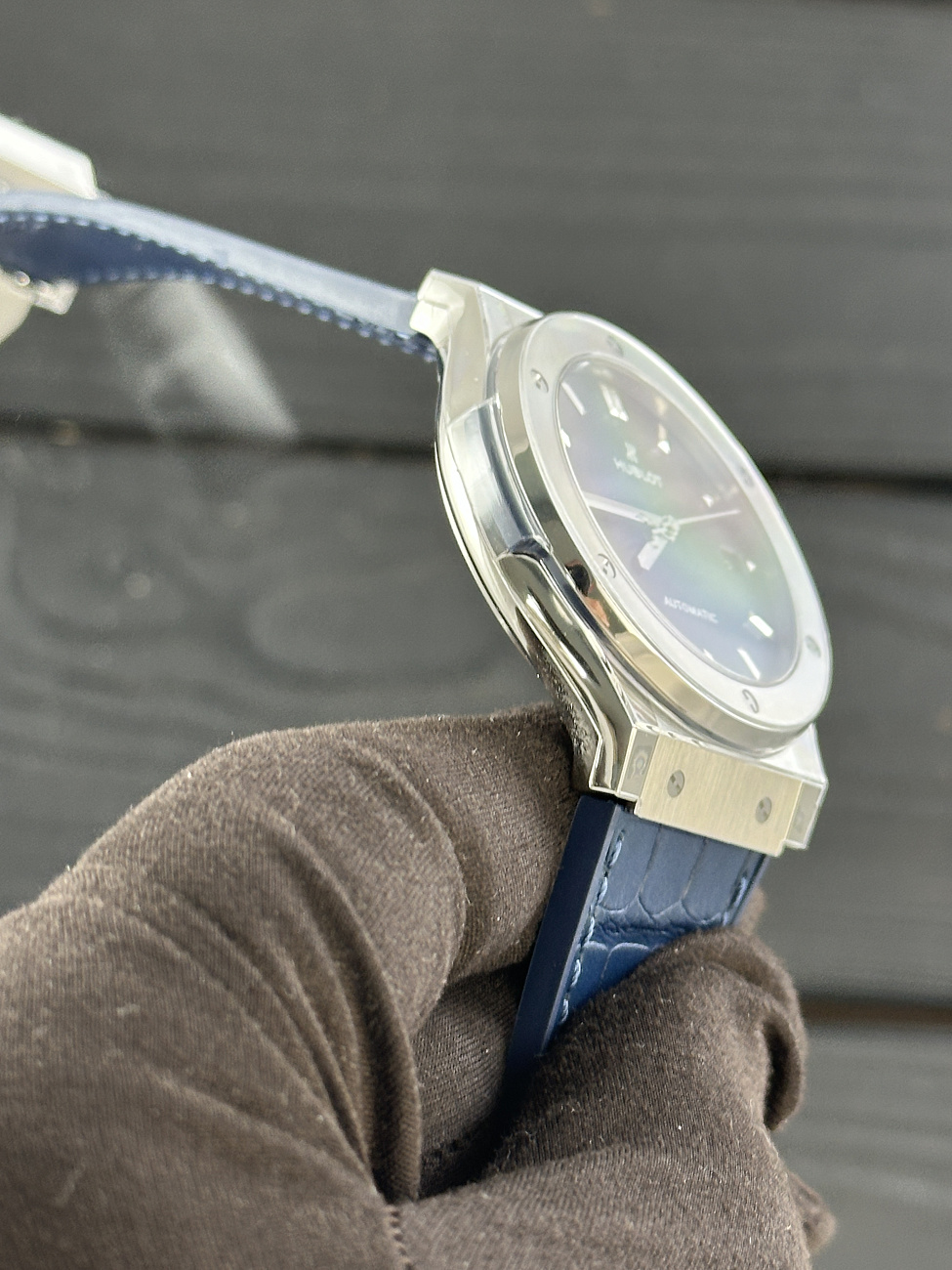 Часы Hublot  Fusion 45Mm Blue Titanium Leather  511.NX.7170.RX