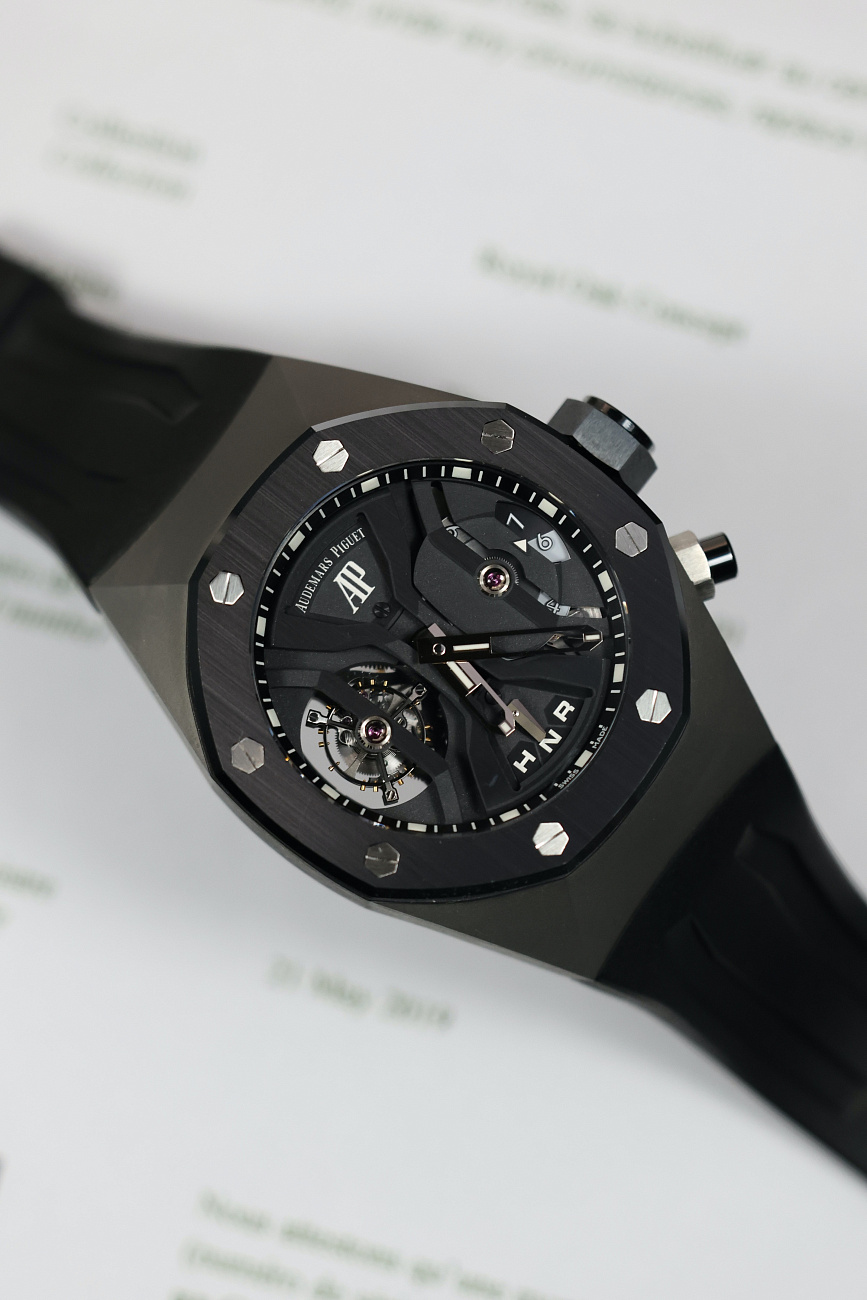 Часы Audemars Piguet  Royal Oak Concept Gmt Tourbillon 44 Mm  26560IO.OO.D002CA.01