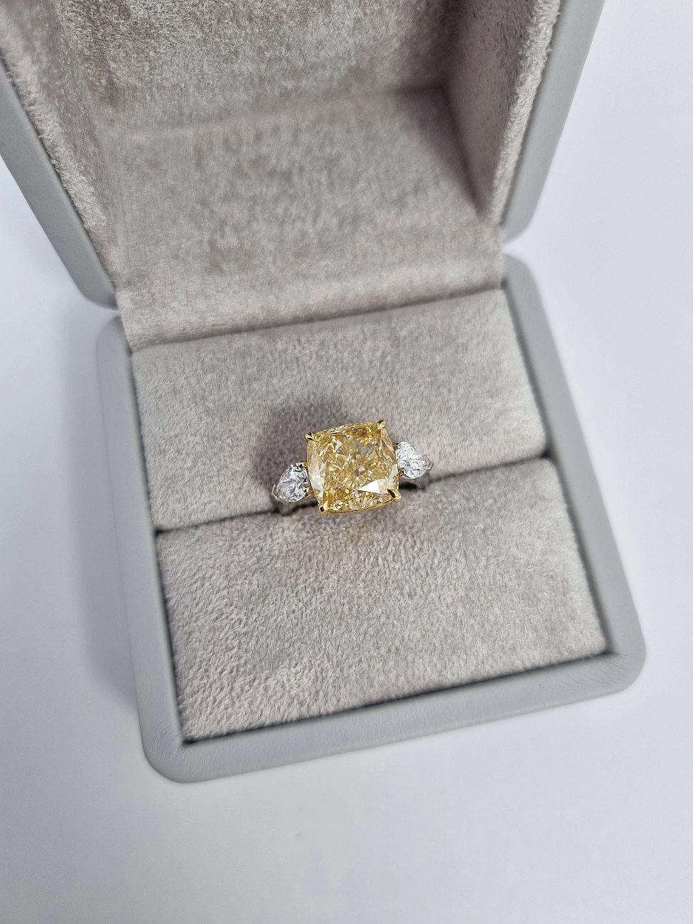 Украшение GIA  Кольцо С Бриллиантом 7,50 Ct. Fby/Si1   