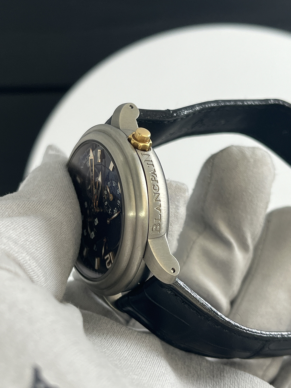 Часы Blancpain  Reveil Alarm Gmt New  2041-12A30-64B