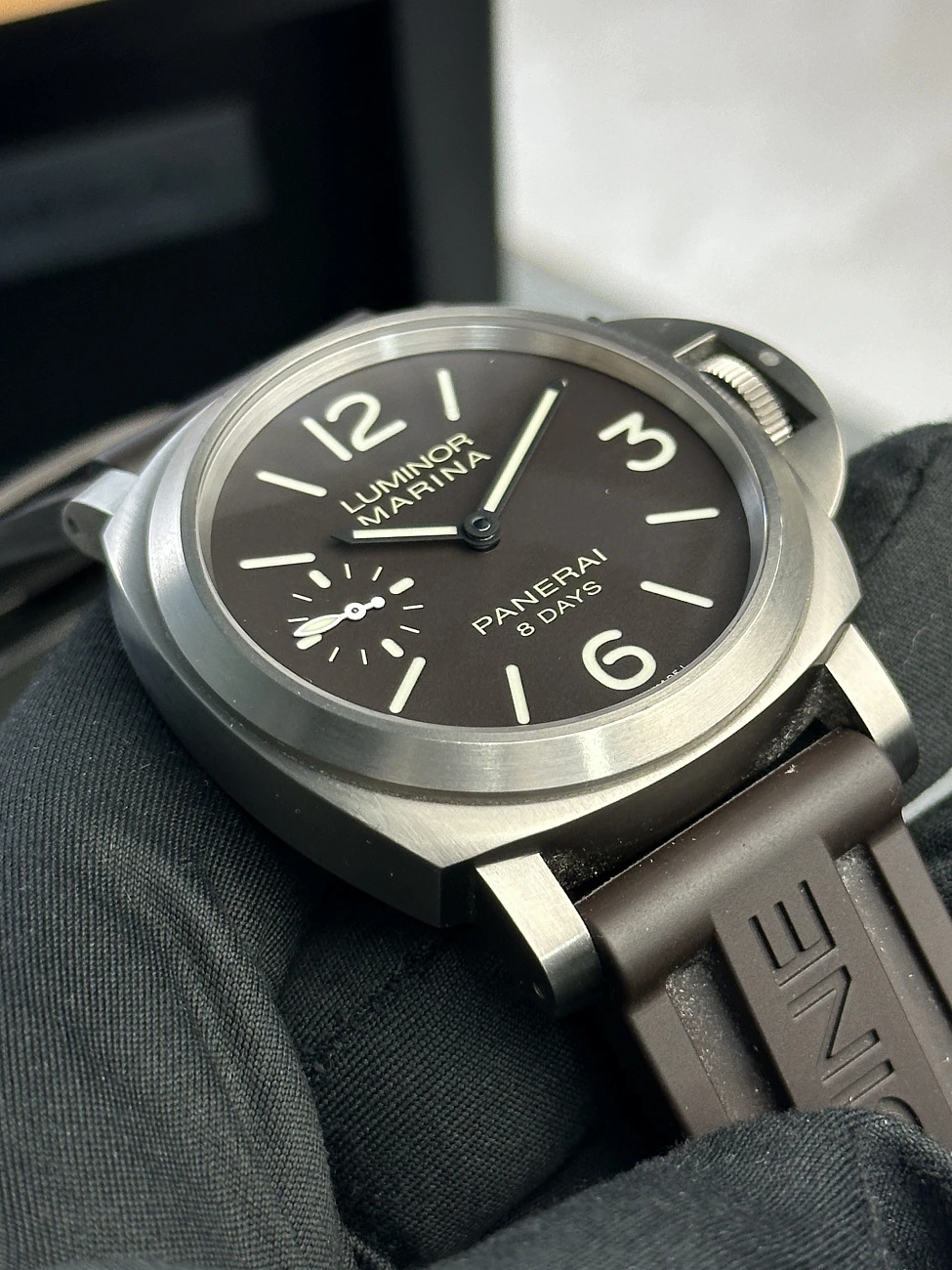 Часы Panerai  Luminor Marina 8 Days  PAM00564