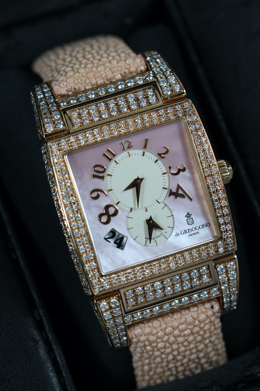 Часы De Grisogono  Instrumentino Uno Mother Of Pearl  INSTRUMENTINO