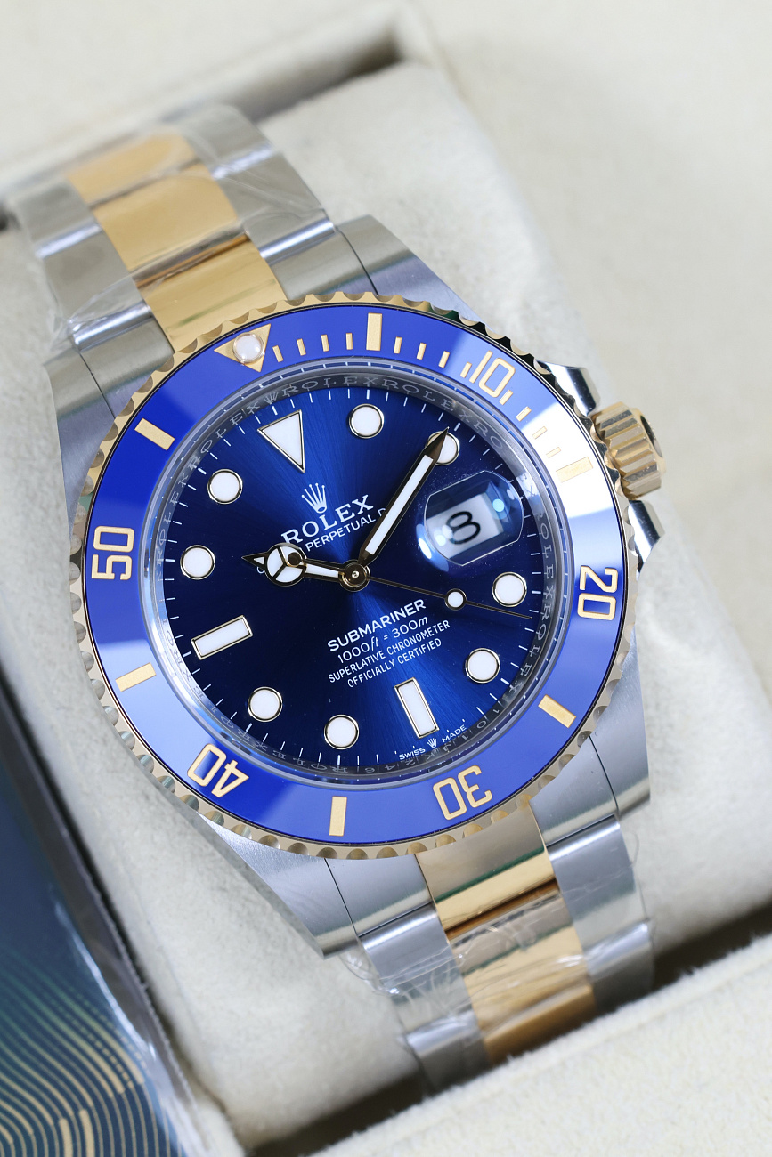 Часы Rolex  Submariner Steel &amp; Yellow Gold 41Mm  126613LB