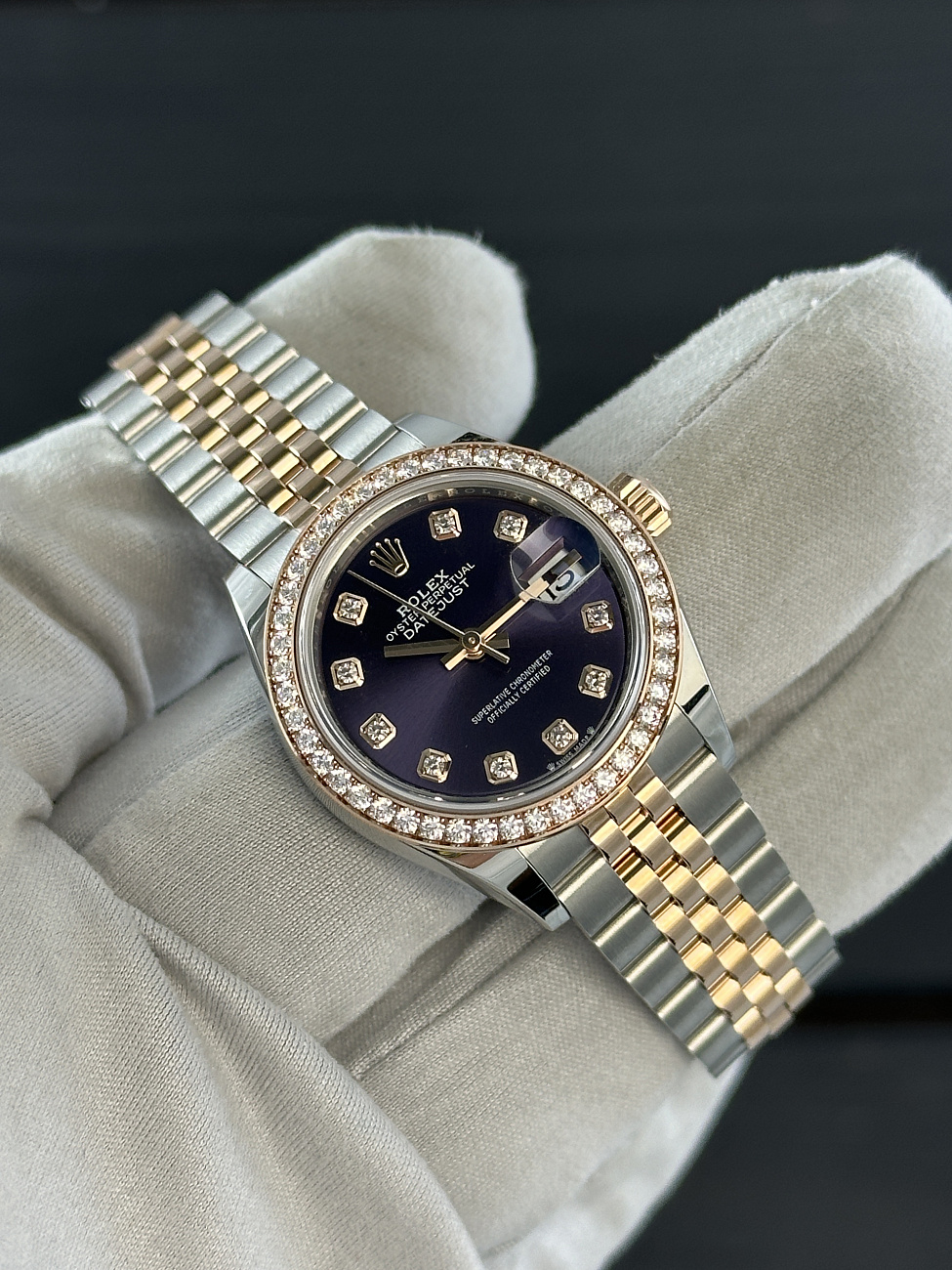 Часы Rolex  Lady-Datejust 28Mm Purple Dial Diamonds  279381RBR