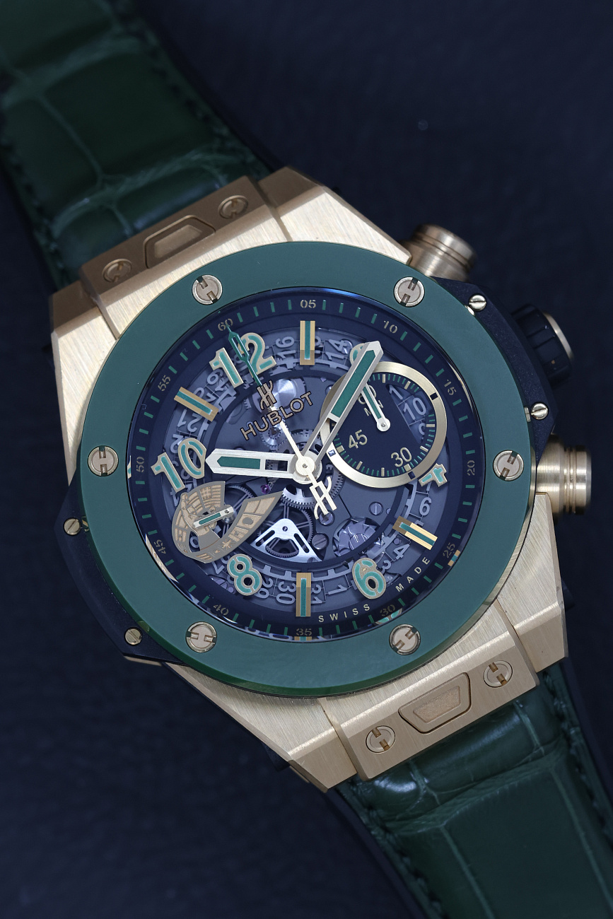 Часы Hublot  Big Bang Unico WBC Yellow Gold Green Ceramic  411.VG.1189.LR.WBC19