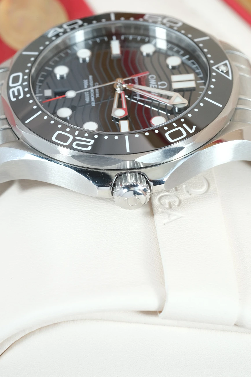 Часы Omega  Seamaster Diver 300M Co‑Axial Master Chronometer 42 Mm  210.30.42.20.01.001