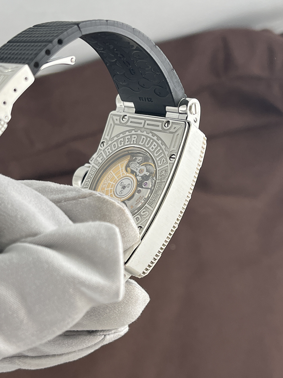 Часы Roger Dubuis  Sea More Sport Limited Edition 280  MS34 21 9/0 K9 53RC