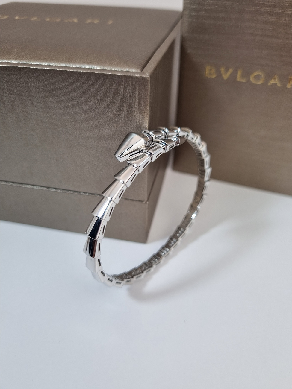 Украшение Bvlgari  Serpenti Viper Bracelet Wg  359404 