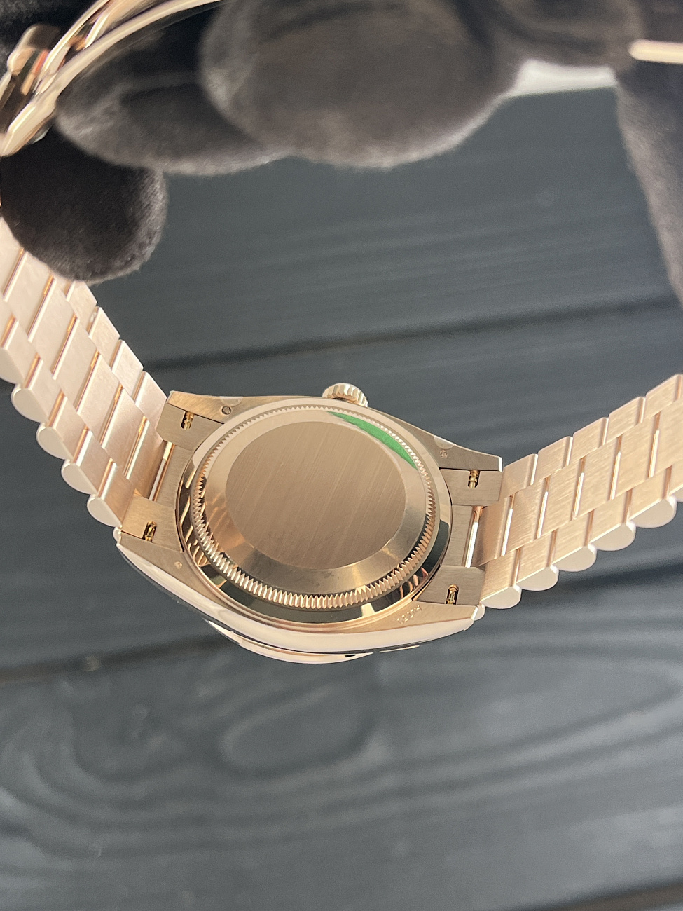 Часы Rolex  Day-Date 36 Mm Everose Gold Chocolate Dial Diamond Bezel  128345RBR