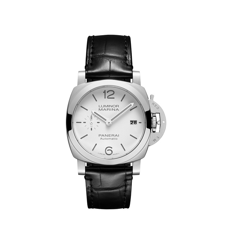 Часы Panerai  Luminor Quaranta 40 Mm  PAM01371