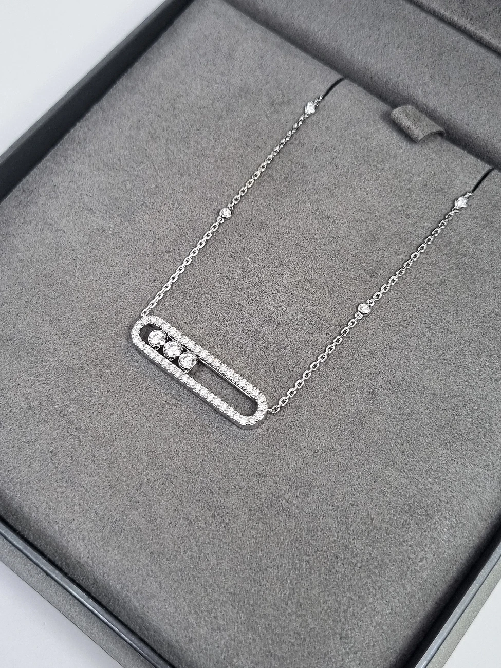 Украшение Messika  Колье Move Pavé 03994-WG  Move pavé diamond necklace 3994 