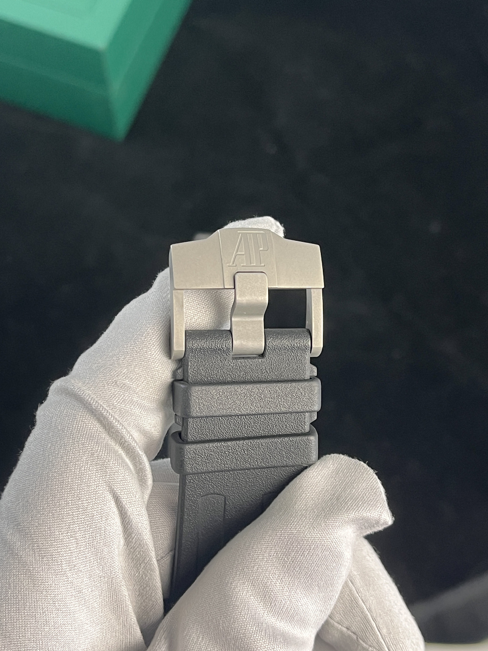 Часы Audemars Piguet  Royal Oak Offshore Diver  15706AU.00.A002CA.01