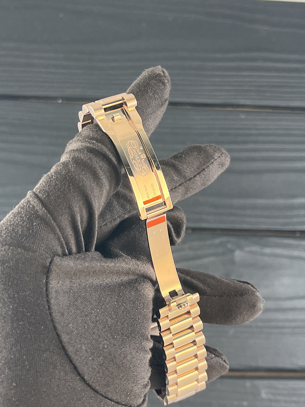 Часы Rolex  Day-Date 36 Mm Everose Gold Chocolate Dial Diamond Bezel  128345RBR