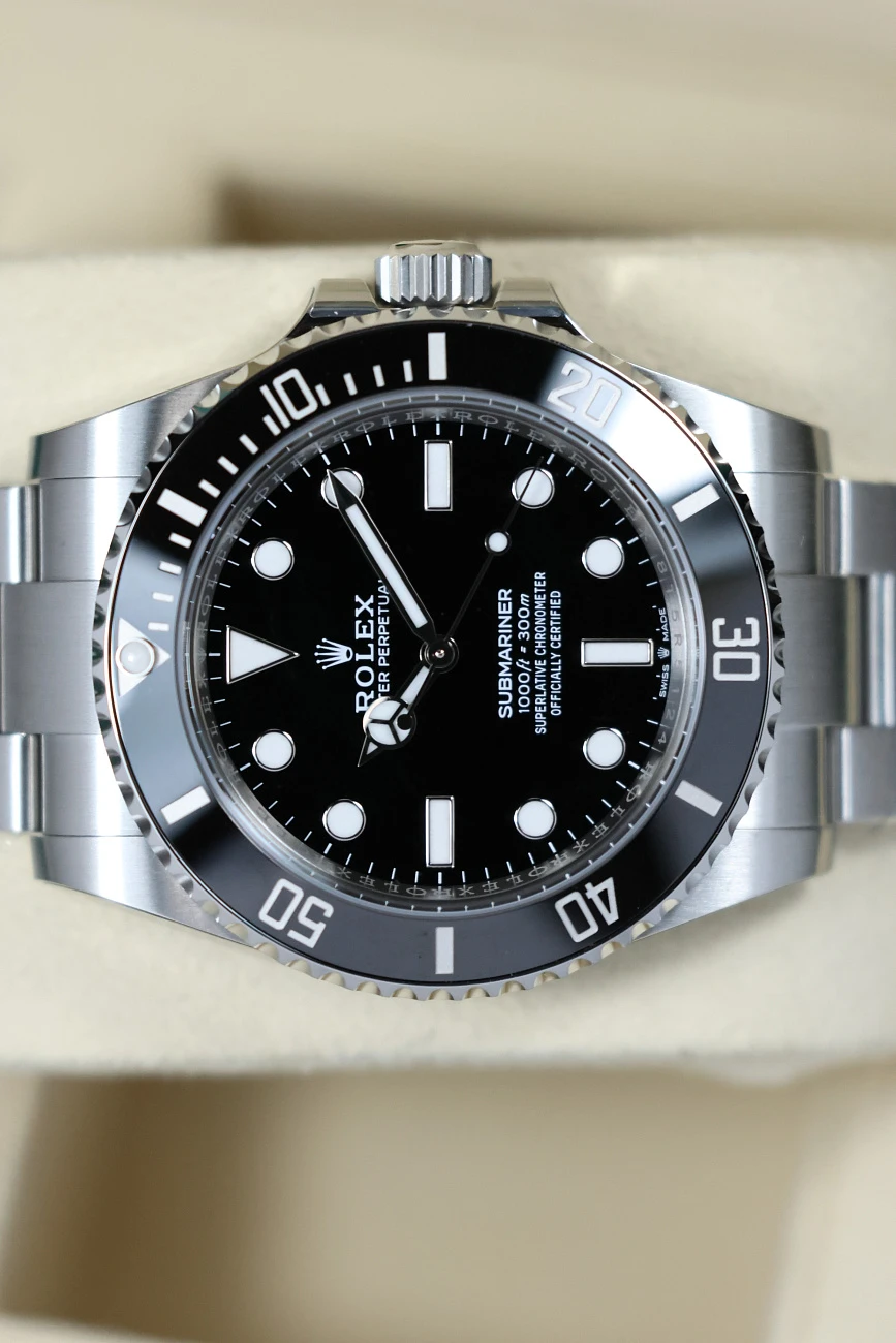 Часы Rolex  Submariner No Date Steel  124060
