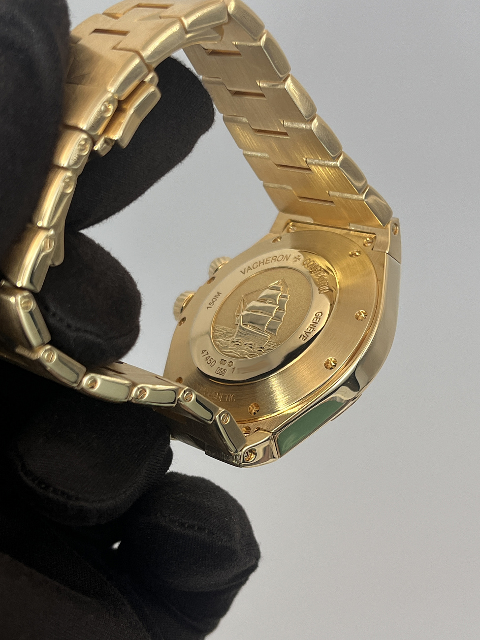 Часы Vacheron Constantin  Overseas Dual Time Yellow Gold  47450/B01J-9228