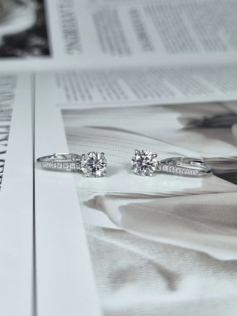 Украшение GIA  Серьги 1,03/1,03 ct. H/Si1 (3 Excellent) Round Diamonds   