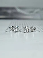 Украшение GIA  Серьги с бриллиантами 0,77/0,77 ct. G/VS1 (3 excellent) "Lucky Number"   