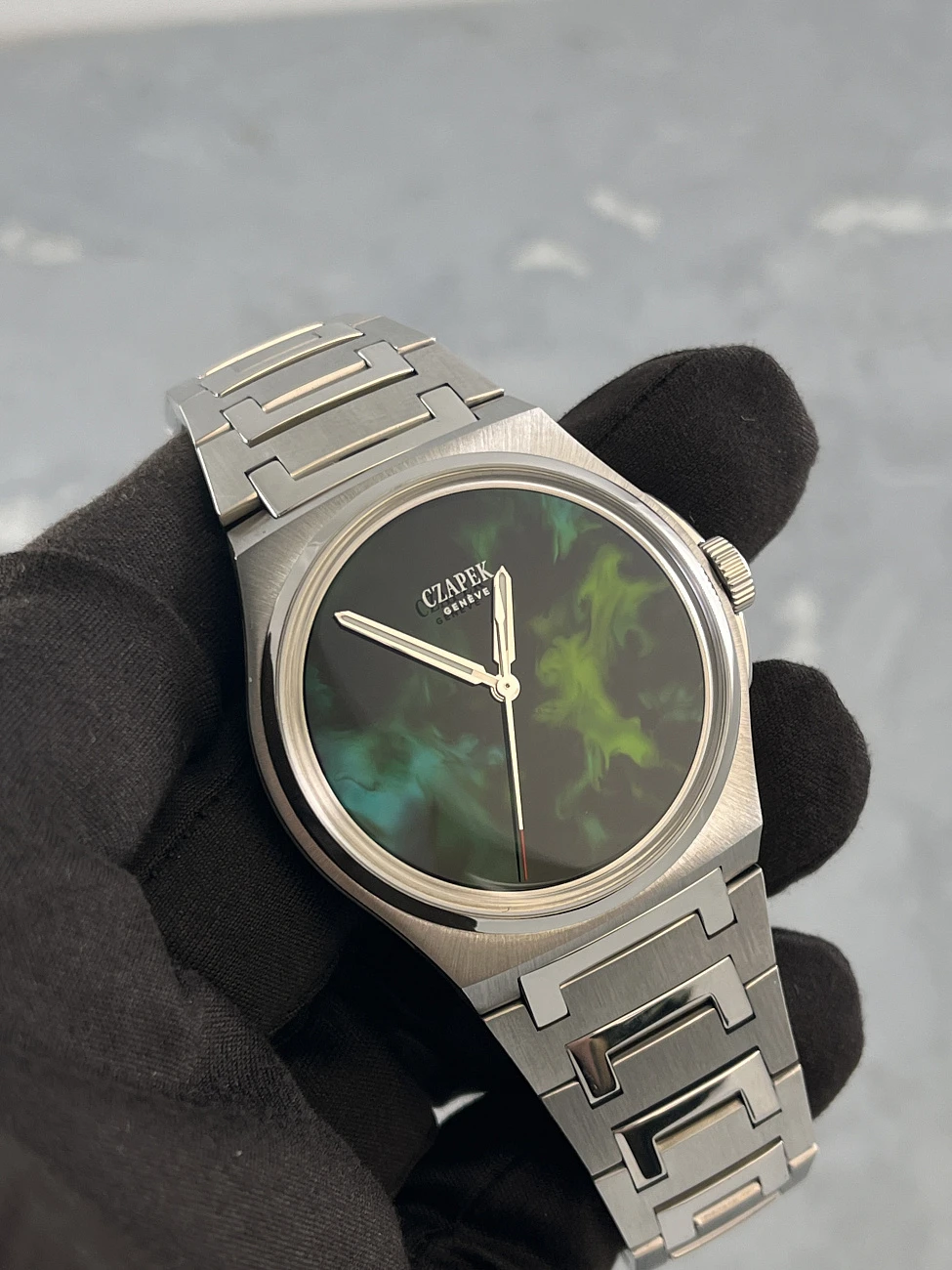 Часы Czapek  Antarctique Green Explosion Limited Edition  ANTARCTIQUE PASSAGE 
