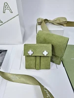 Украшение Van Cleef &amp; Arpels  Sweet Alhambra Earstuds  VCARG12000 
