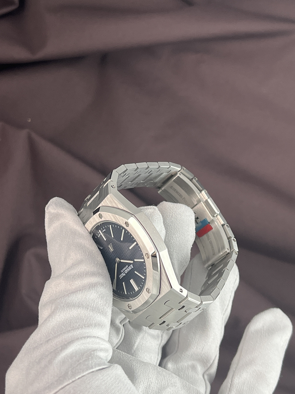 Часы Audemars Piguet  Royal Oak &quot;Jumbo&quot; Extra-Thin &quot;50Th Anniversary&quot; Юбилейные  16202ST.OO.1240ST.01