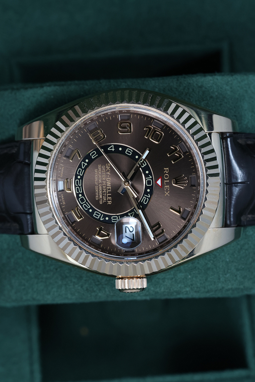 Часы Rolex  Sky-Dweller Everose Gold Brown Dial  326135