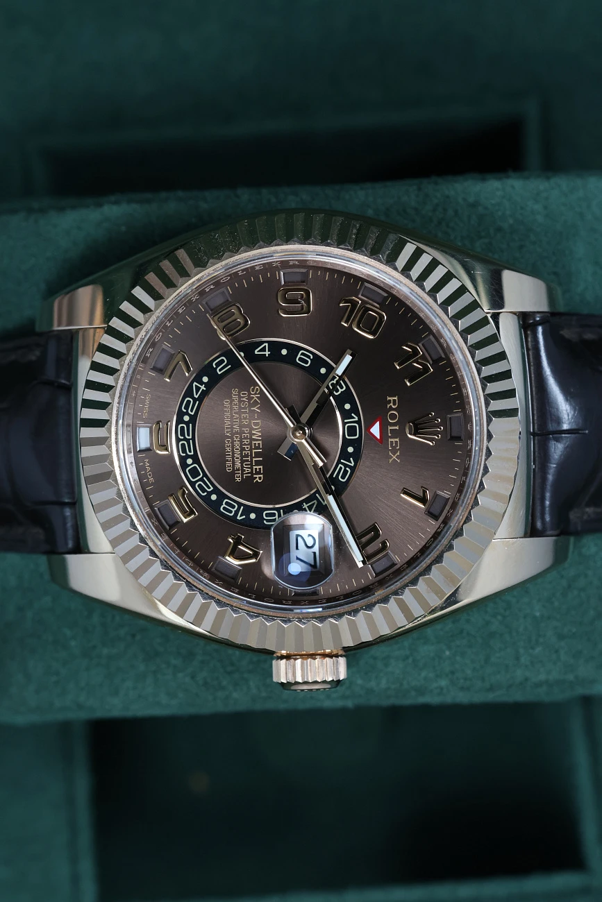 Часы Rolex  Sky-Dweller Everose Gold Brown Dial  326135