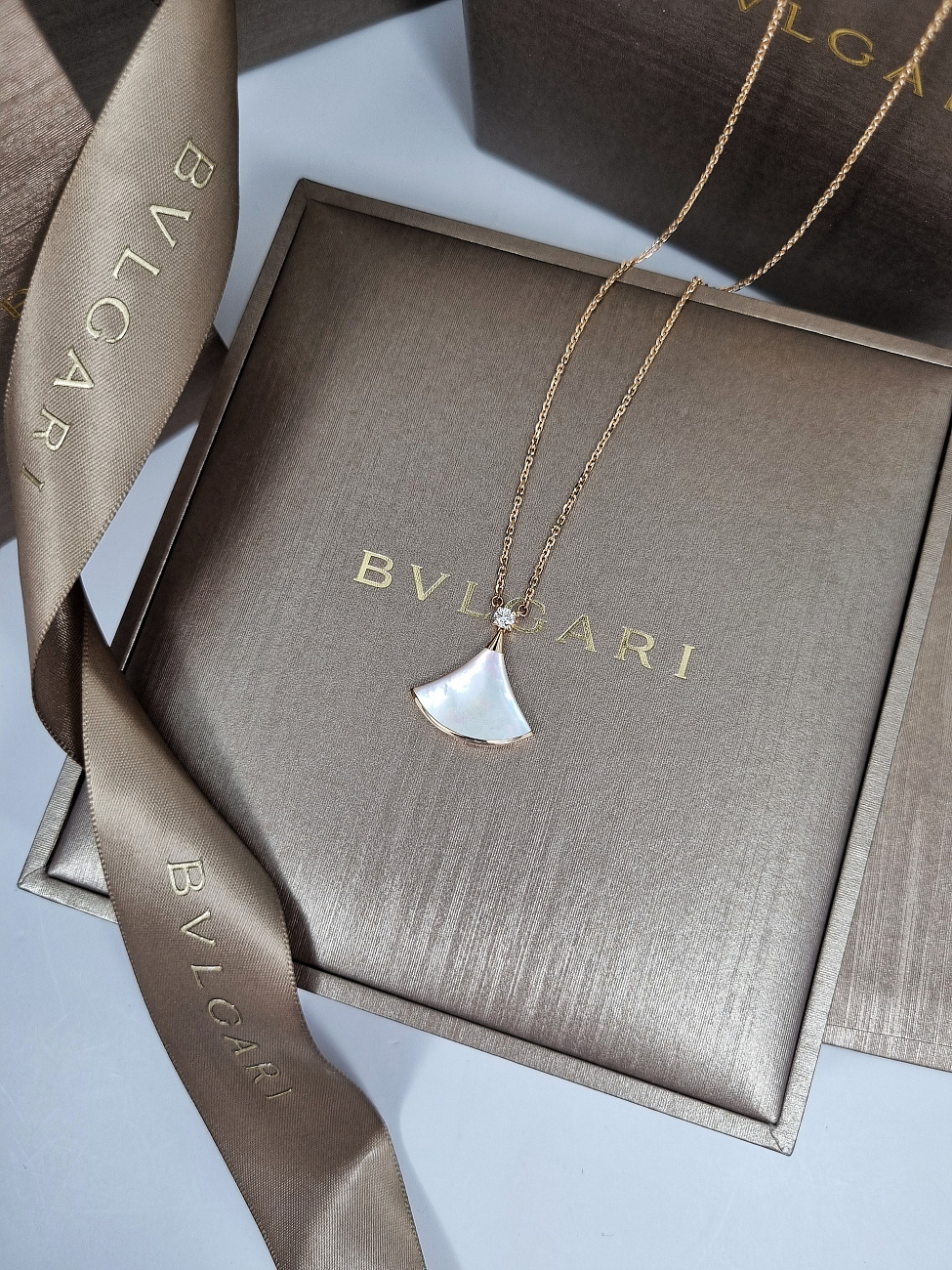 Украшение Bvlgari  Divas’ Dream Necklace 350062  350062 