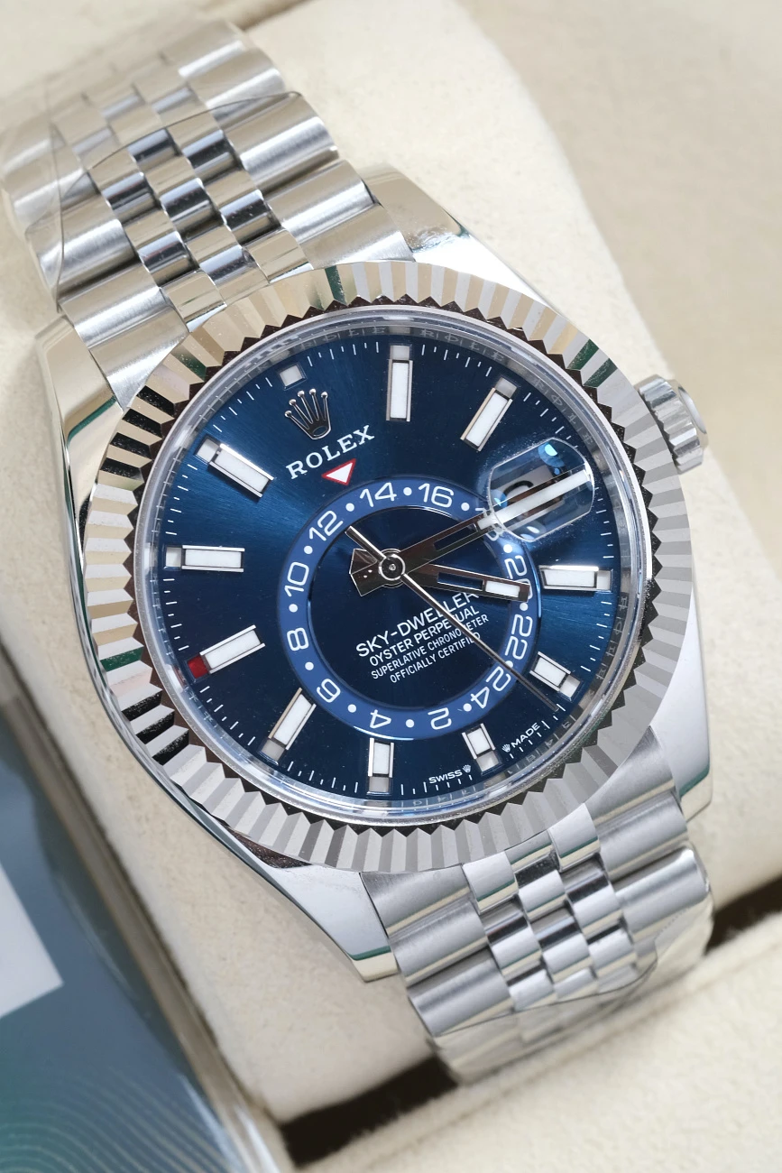 Часы Rolex  Oyster Perpetual Sky-Dweller Blue Dial Jubilee  336934