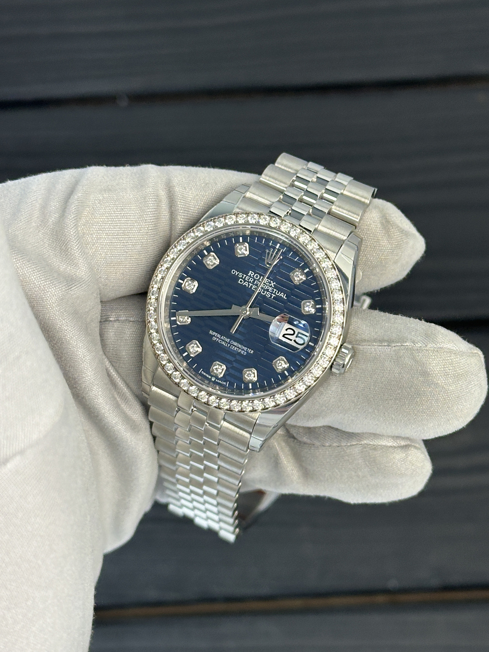 Часы Rolex  Oyster Perpetual Datejust 36 Diamonds Bezel Flutted Motif  126284RBR