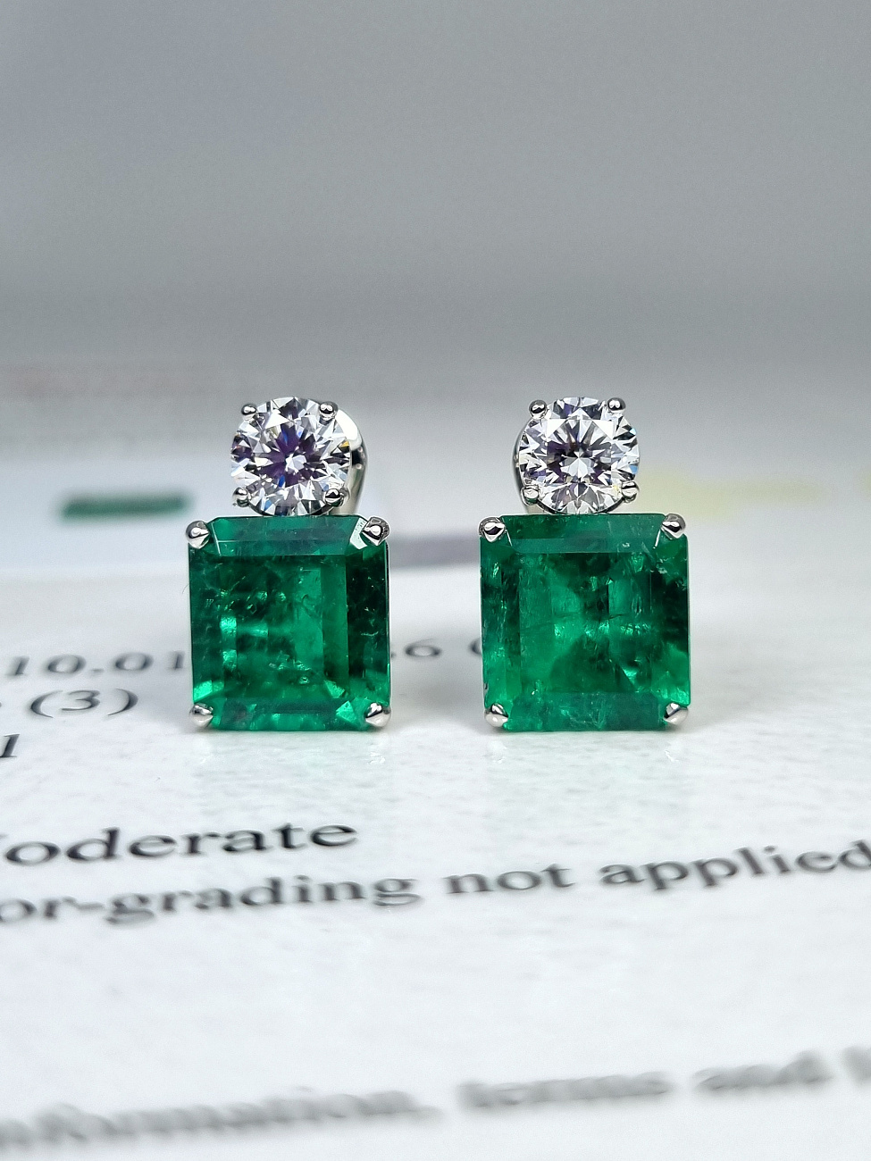 Украшение NO NAME  Серьги С Изумрудами 3,52/4,07 Ct. Green (Colombia)   