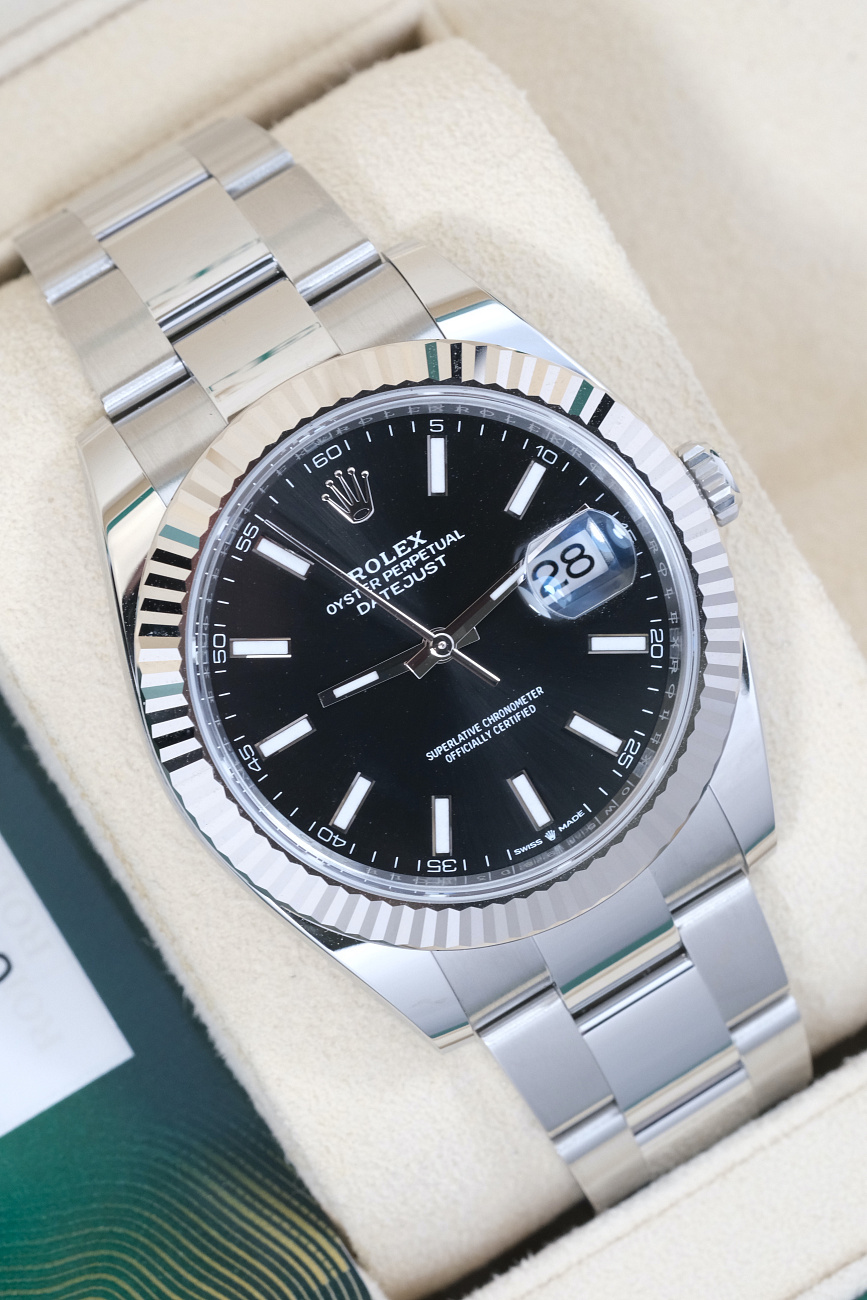 Часы Rolex  Datejust 41Mm Black Dial Oyster Bracelet  126334