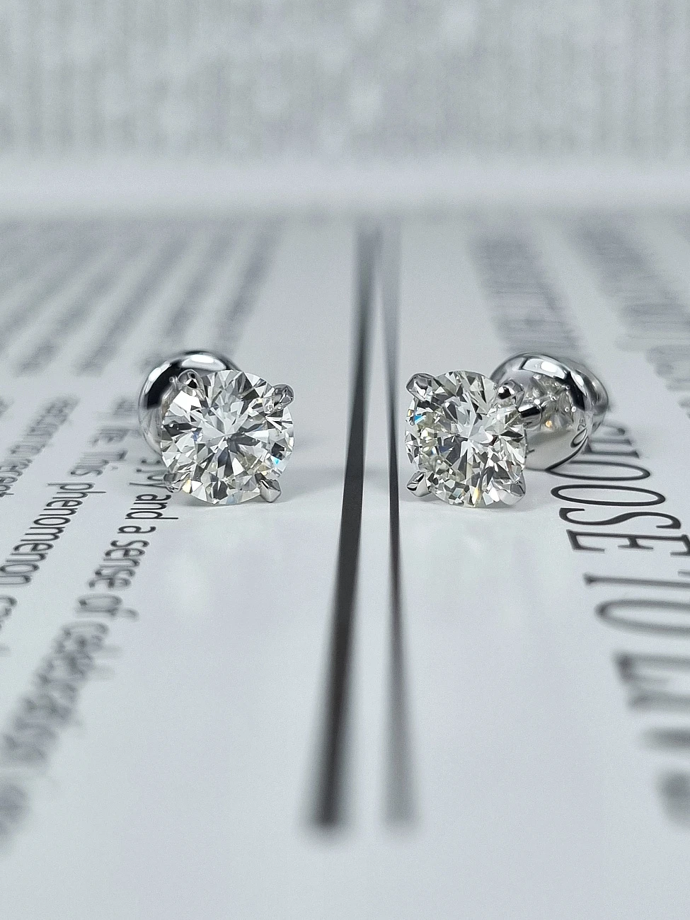 Украшение GIA  Серьги 1,02/1,05 ct. J/IF (3 Excellent) Round Diamonds   