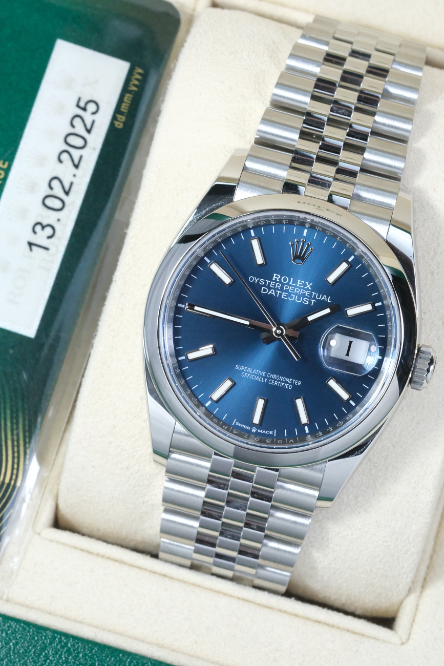 Часы Rolex  Oyster Perpetual Datejust 36Mm Blue Dial Jubilee Bracelet  126200