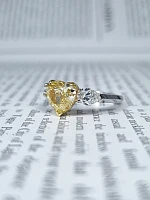 Украшение GIA  Кольцо 3,06 ct. Fancy Light Yellow/VS1 (Heart Diamond)   