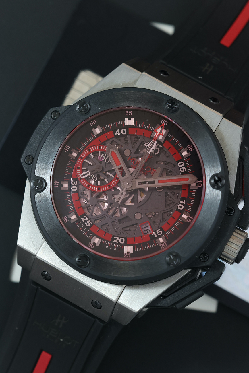 Часы Hublot  King Power UEFA EURO 2012  716.NM.1129.RX.EUR12
