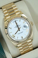 Часы Rolex  Day-Date 40 Yellow Gold White Dial  228238