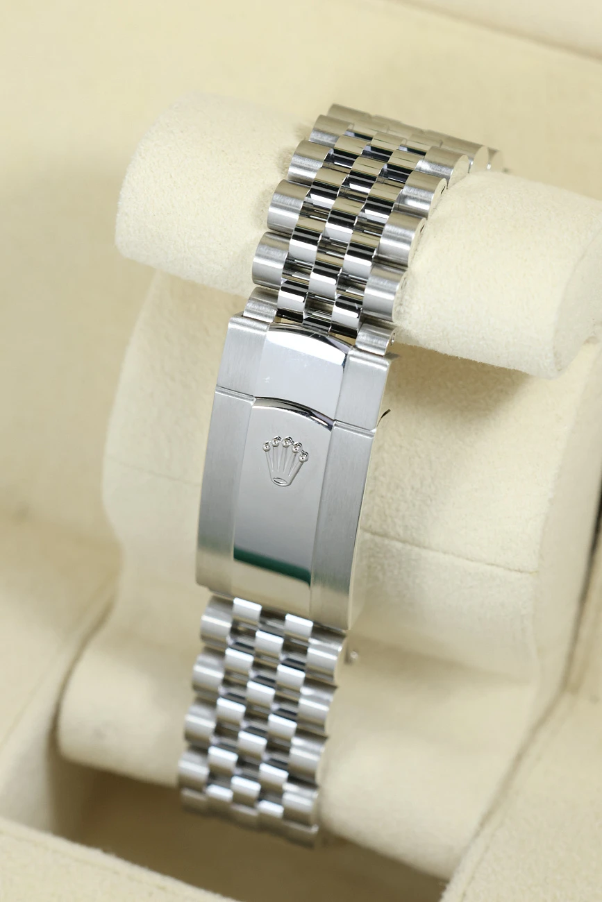 Часы Rolex  Oyster Perpetual Datejust 41 Mm Dark Rhodium  126300