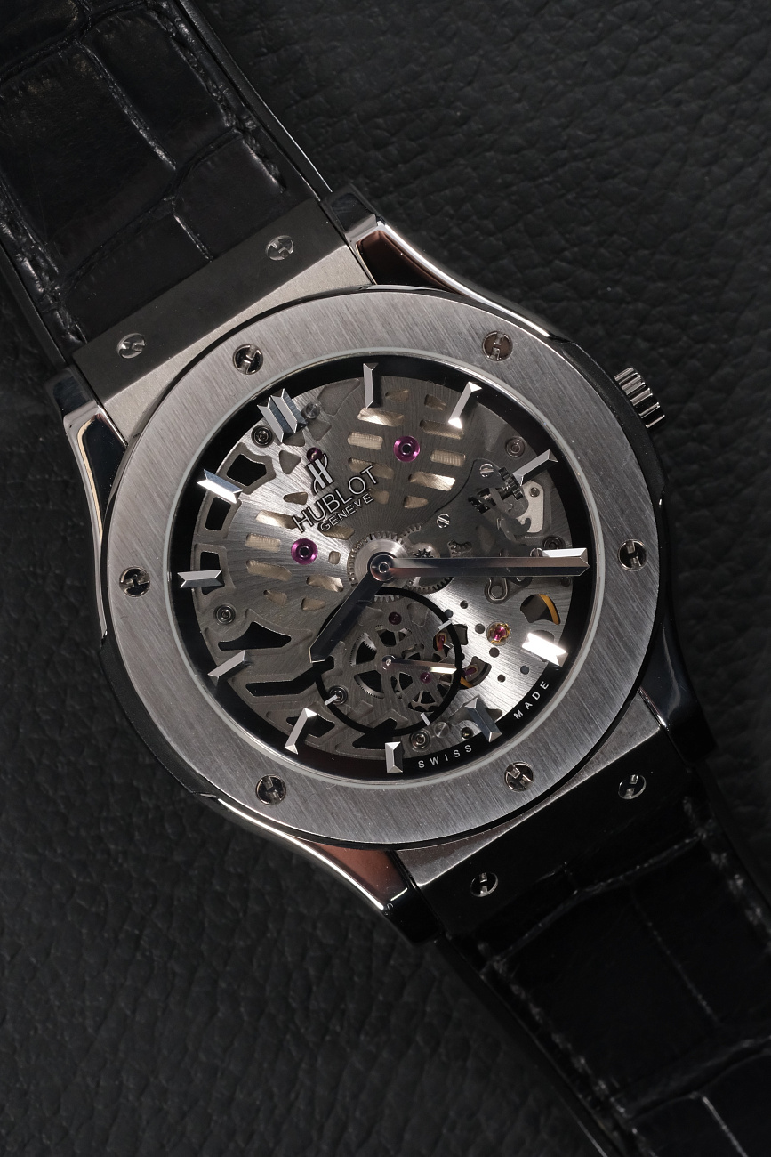 Часы Hublot  FUSION CLASSICO ULTRA-THIN SKELETON TITANIUM 45MM  515.NX.0170.LR