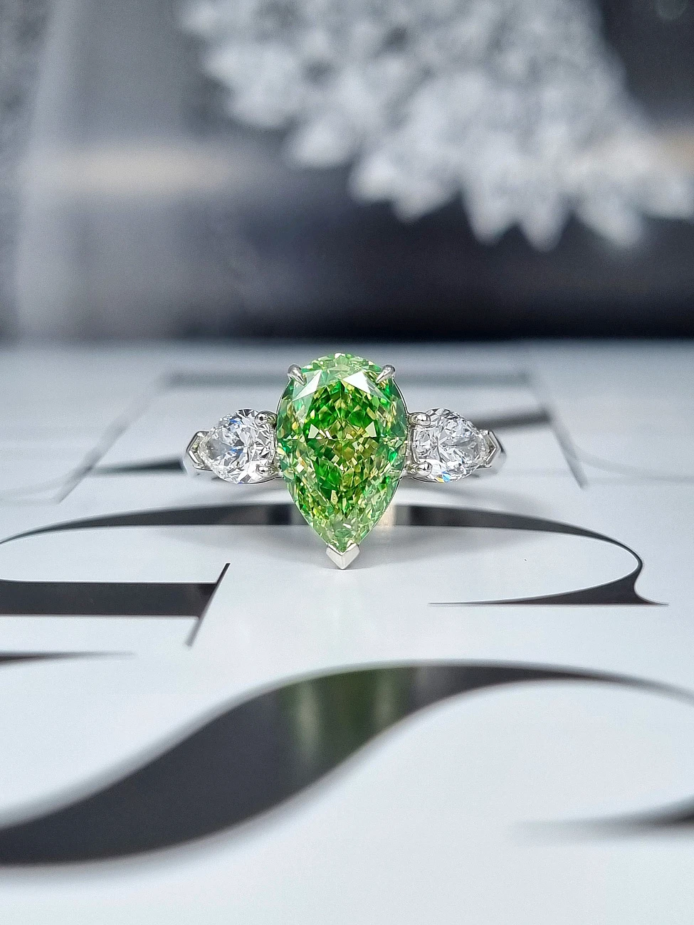 Украшение GIA  Кольцо с бриллиантом 3,21 ct. FLGY/VS2   