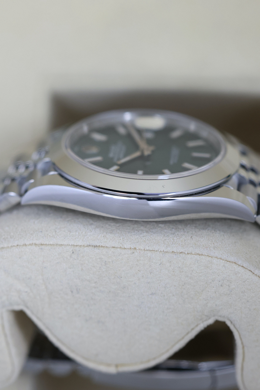 Часы Rolex  Oyster Perpetual Datejust 41 Mm Mint Green  126300