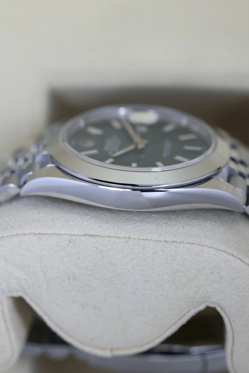 Часы Rolex  Oyster Perpetual Datejust 41 Mm Mint Green  126300