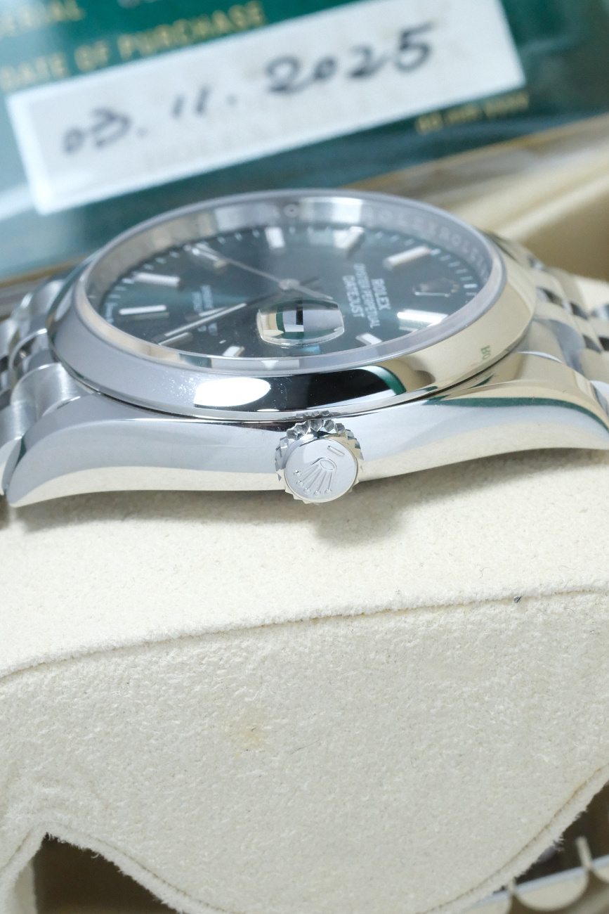 Часы Rolex  Datejust 36 Oyster Perpetual  126200