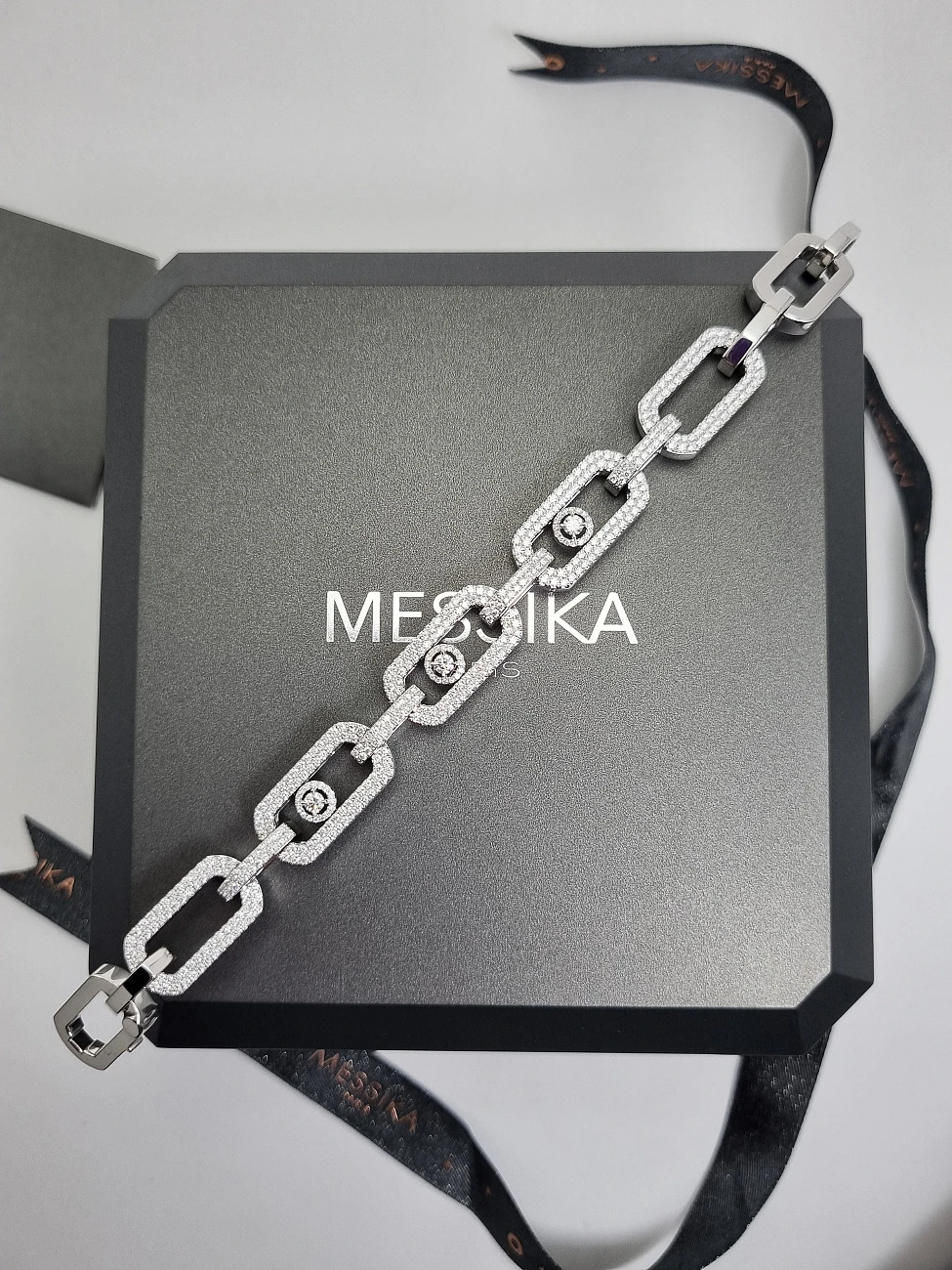 Украшение Messika  So Move Xl Pavé Bracelet  So Move XL Pavé-Set Bracelet 12942-WG 