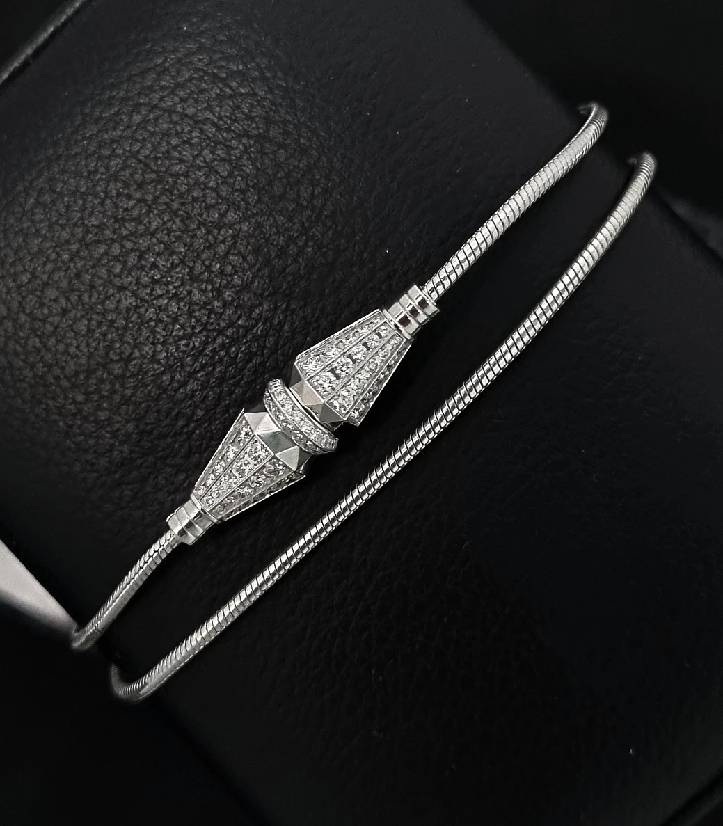 Украшение Boucheron  Браслет Jack De Boucheron, Triple Wrap  JBT00793 