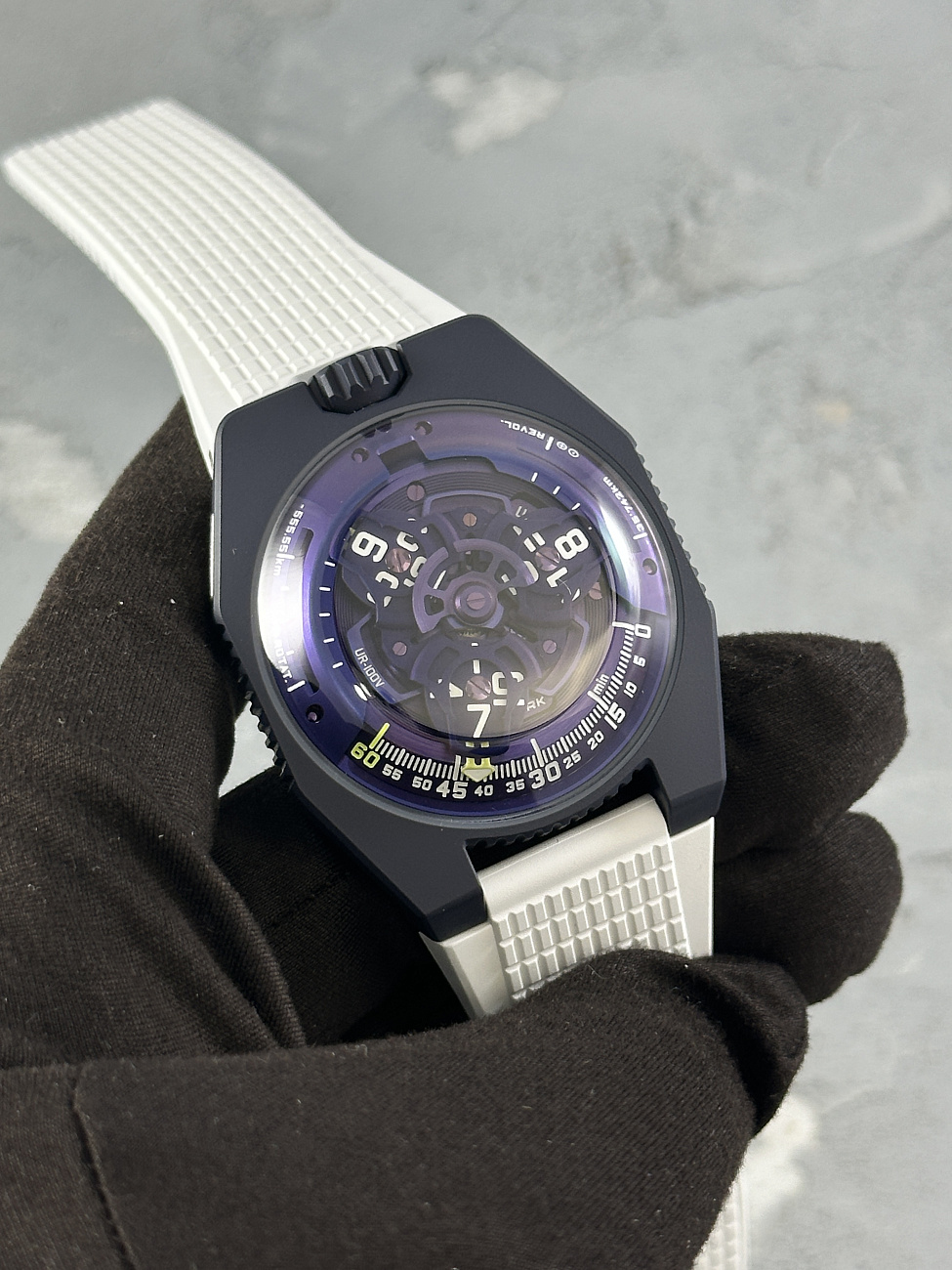 Часы Urwerk  Ur-100V Ultraviolet  UR-100