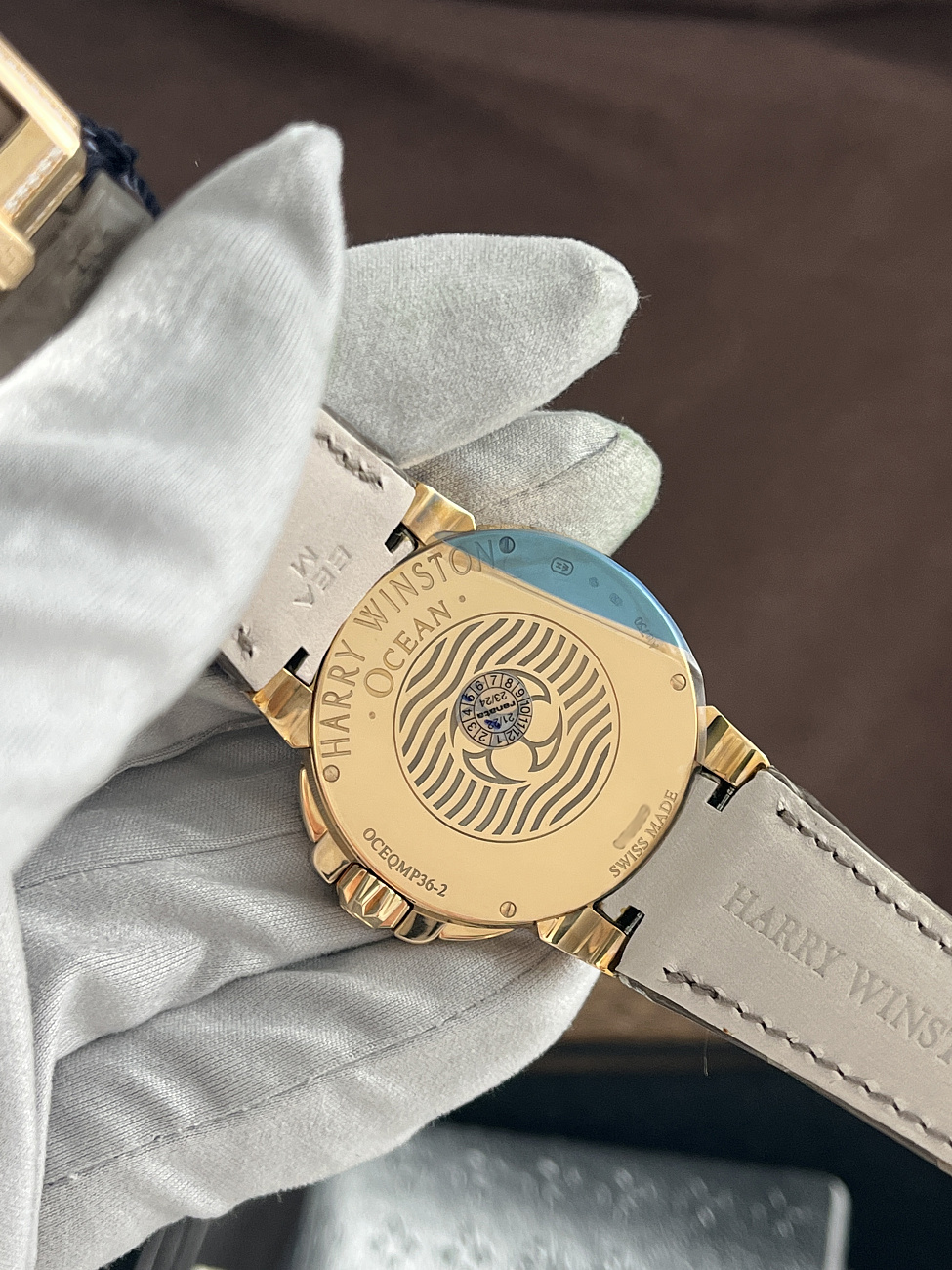 Часы Harry Winston  Ocean Moon Phase 36 Mm  OCEQMP36RR026