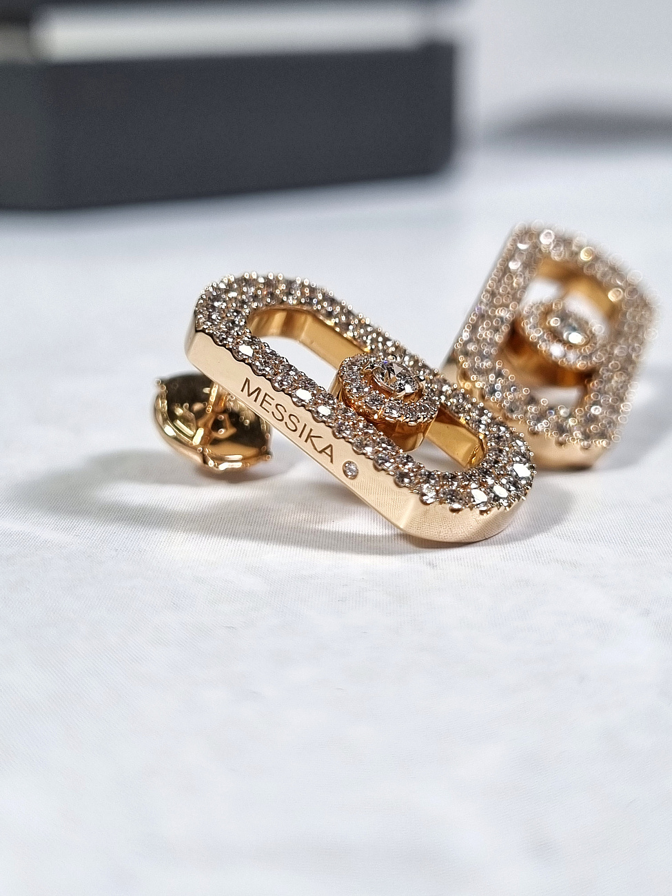 Украшение MESSIKA  So Move Pavé Earrings Pg  So Move Pavé-Set Earrings 12931-PG 